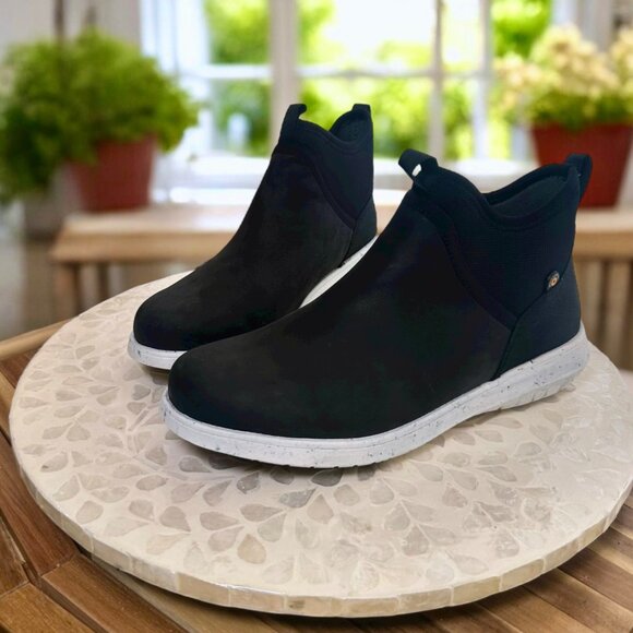 BOGS Juniper Waterproof Leather Chelsea Slip-On Boot Womens 8.5 Black  72692001 - Picture 13 of 13